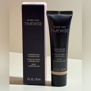 Mary Kay TimeWise Luminous 3D Foundation - Ivory N 140